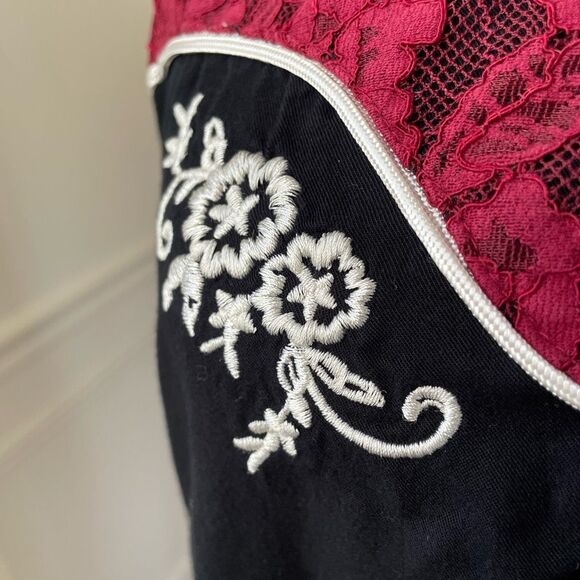 Shyanne Cold Shoulder Western Snap Front Cowgirl Shirt Black Red Lace Embroidere - Picture 5 of 9